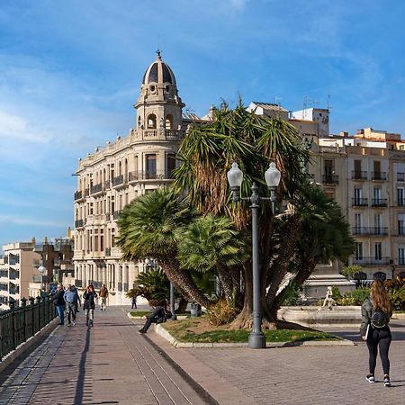 Mediterranean Way - Cavaller Suites タラゴナ エクステリア 写真
