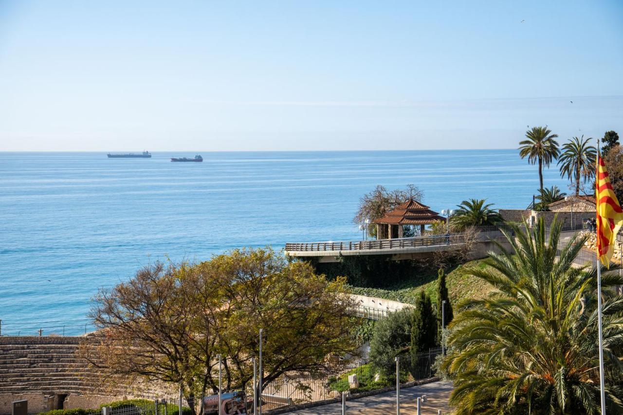 Mediterranean Way - Cavaller Suites タラゴナ エクステリア 写真