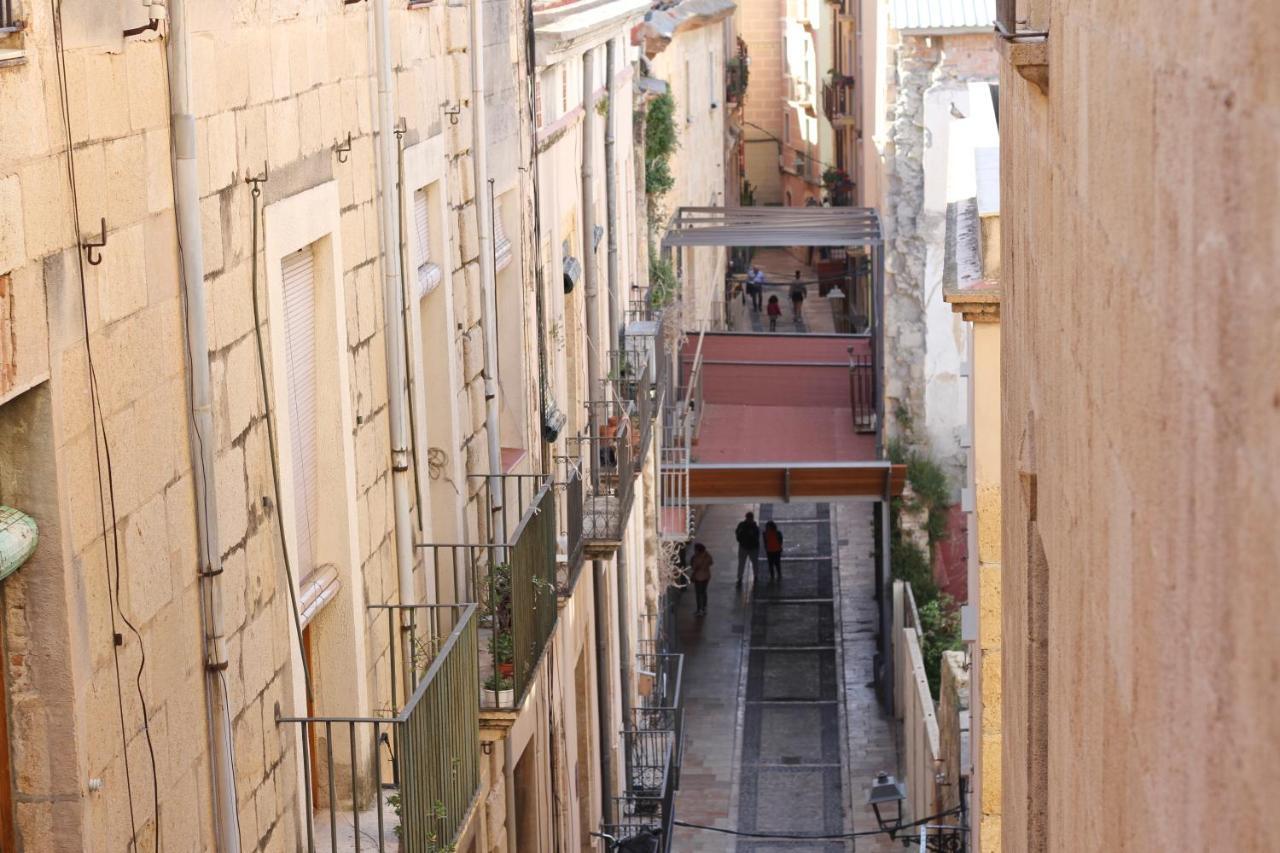 Mediterranean Way - Cavaller Suites タラゴナ エクステリア 写真